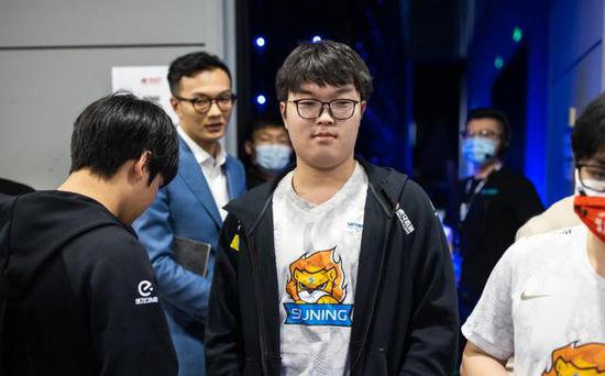 BLG战胜TES 晋级2025全球总决赛揭开新篇章